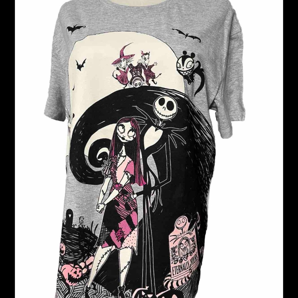 Tim Burton The Nightmare Before Christmas New Women’s medium Grey T-shirt Top,